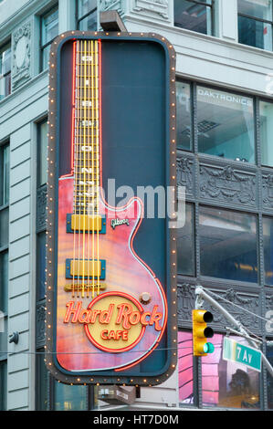Hard Rock Cafe segno, Times Square Manhattan, New York, Stati Uniti d'America Foto Stock
