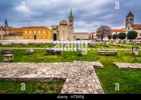 Vista panoramica in rovine romane nella città di Zadar, Croazia Europa. Foto Stock