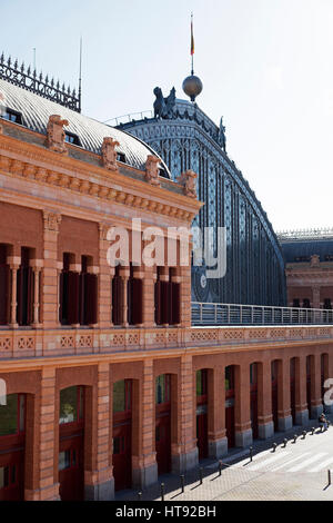 La stazione ferroviaria di Atocha di Madrid in Spagna Foto Stock