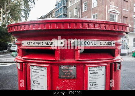 Casella di posta elettronica in London street Foto Stock