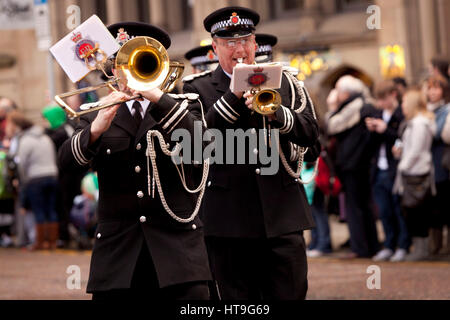 13/03/2011 Festival irlandese di parade , Manchester . GMP nella banda della polizia Foto Stock