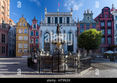 La fontana di Nettuno, Dlugi Targ (Mercato Lungo), Gdansk, Pomerania, Polonia, Europa Foto Stock