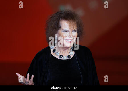 Roma, Italia - 13 Ottobre 2016: Festa del Cinema di Roma, undicesima edizione. Tappeto rosso con Moonlight foto di Claudia Cardinale. Foto Stock