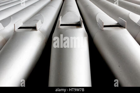 Close up argento organo a canne. Foto Stock