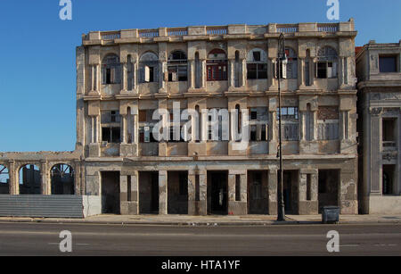 Residence sul lungomare lungo El Malecon,, Havana, Cuba Foto Stock