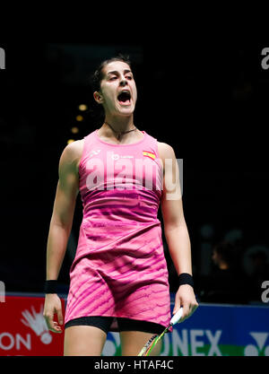 Birmingham. 9 Mar, 2017. Carolina Marin di Spagna reagisce durante le Donne Singoli Secondo turno match con lui Bingjiao della Cina a tutti Inghilterra aprire Badminton 2017 a Birmingham, Regno Unito il 9 marzo 2017. Credito: Han Yan/Xinhua/Alamy Live News Foto Stock