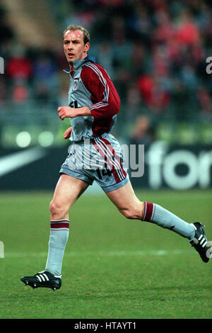 MARIO BASLER BAYERN MUNCHEN FC 05 Marzo 1999 Foto Stock