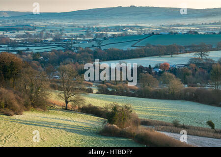 Un pupazzo di neve in mattinata il Blackmore Vale da Gales Hill, nr Buckland Newton Dorset, England, Regno Unito Foto Stock