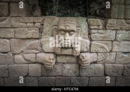 Dettagli scolpiti a rovine Maya - Copan sito archeologico, Honduras Foto Stock