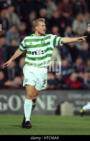 JOHAN MJALLBY Glasgow Celtic FC 20 Novembre 1999 Foto Stock