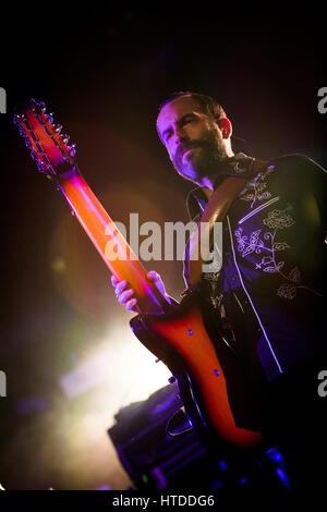 Trezzo sull'adda milano italia. 09 marzo 2017. L'alternativa italiana rock band AFTERHOURS suona dal vivo sul palco di LiveClub durante il 'Folfiri o Folfox: Club Tour 2017' Credit: Rodolfo Sassano/Alamy Live News Foto Stock