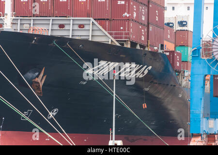 Porto di Haifa, Israele. Il 'Zim Texas' nave container Foto Stock