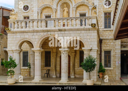La facciata della cattolica Chiesa di nozze, nel villaggio di Kafr Kanna, Israele Foto Stock