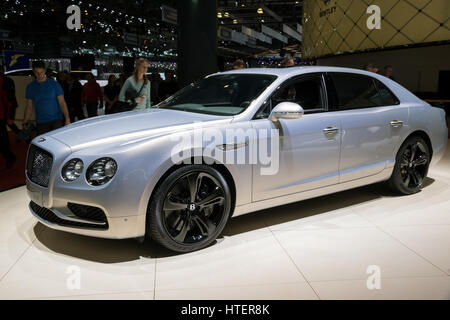 Ginevra, Svizzera - Marzo 7, 2017: Bentley Flying Spur car presentata al 87th Geneva International Motor Show. Foto Stock