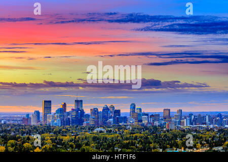 Downtown Calgary skyline di sunrise, Alberta Foto Stock