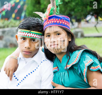 Jóvenes Gnabe Bugles Foto Stock