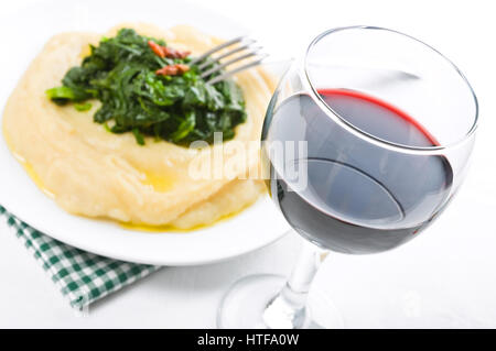 Fava purea di spinaci. Foto Stock