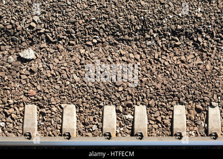 Chiusura del binario ferroviario sulla ghiaia Foto Stock