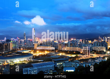 Della Cina di Shenzhen City nella notte Foto Stock