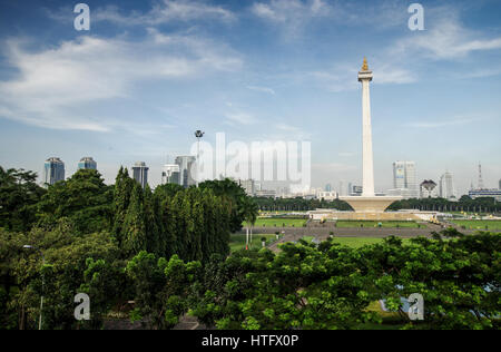 Monumento nazionale in Merdeka Square nel centro di Jakarta - Java, Indonesia Foto Stock
