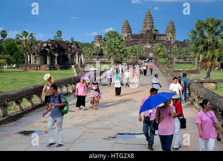 Angkor Wat e turisti. I templi di Angkor, Cambogia, Asia Foto Stock