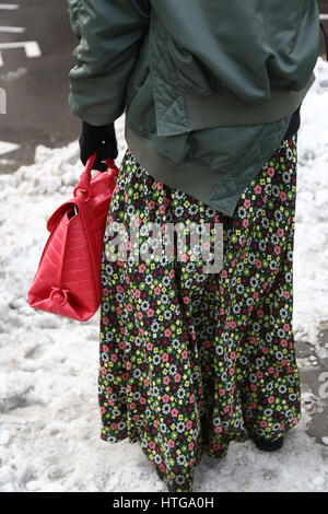 New York, 10 Feb 2017 Natalie Joos visto durante la Ny fashion week RTW FW 17-18 per donna. Foto Stock