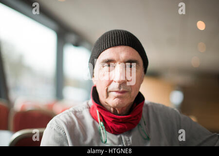 Colonia, Germania. Undicesimo Mar, 2017. Musicista catalano, scrittore e uomo politico Lluis Llach visto backstage durante il festival della letteratura Lit.Cologne a Colonia, Germania, 11 marzo 2017. Foto: Rolf Vennenbernd/dpa/Alamy Live News Foto Stock