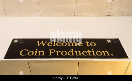Llantrisant, nel Galles del Sud, Regno Unito. Il 14 marzo 2017. Ingresso alla moneta unità di produzione della Royal Mint © Guy Corbishley/Alamy Live News Foto Stock