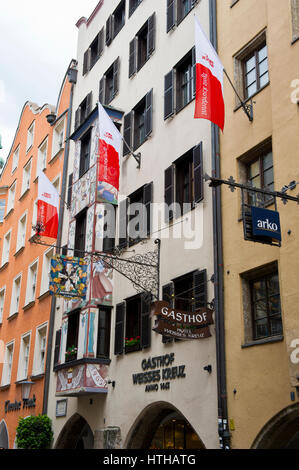 Wein Haus, Casa del Vino, alloggi Ristorante e hotel, Città Vecchia, Innsbruck, in Tirolo, Austria. È stato costruito nel 1465. Foto Stock