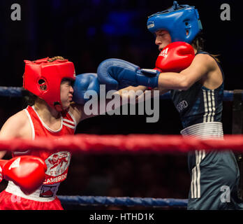 Cambridge, Regno Unito. 10 marzo, 2017. Oxford vs Cambridge. 110Th Boxing gamma corrisponde al Cambridge Corn Exchange. © Guy Corbishley/Alamy Live News Foto Stock