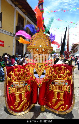 Il carnevale di Cajamarca. Dipartimento di Cajamarca .PERÙ Foto Stock