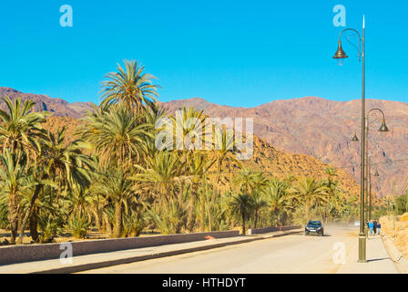 Route 105, Tafraout, Souss Massa regione, Marocco Foto Stock