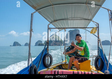 Di Phang Nga Bay è uno di Thailands più iconica destinazioni turistiche Foto Stock