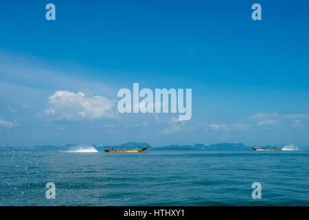 Di Phang Nga Bay è uno di Thailands più iconica destinazioni turistiche. Foto Stock