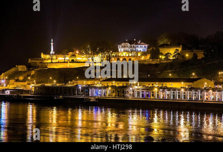 Vista della Fortezza di Belgrado oltre il fiume Sava - Serbia Foto Stock