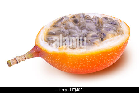 Granadilla frutto isolato su sfondo bianco con tracciato di ritaglio Foto Stock