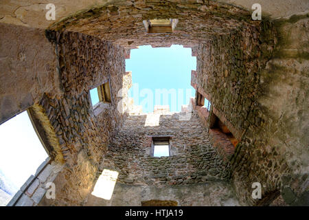 Chateau d'Essalois in Chambles vicino a Saint Etienne, Francia Foto Stock