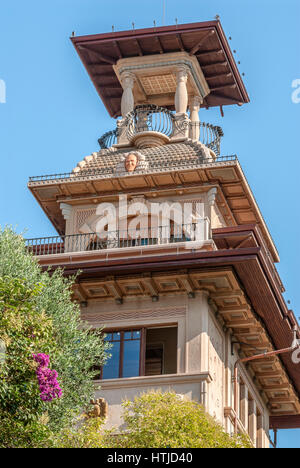 Park e la bizzarra architettura della Villa Grock in Ornelia, Imperia, alla costa ligure, a nord-ovest dell'Italia. Foto Stock