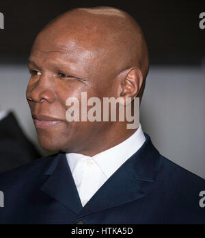 Brentwood, XII marzo 2017; Chris Eubank, Ex World Boxing Champion, in un concerto giovanile in Brentwood, Essex Credit: Ian Davidson/Alamy Live News Foto Stock