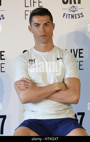 Madrid, Spagna. 13 Mar, 2017. Cristiano Ronaldo ha partecipato alla presentazione di CR7 Crunch Fitness in Marzo 13, 2017 a Madrid Credit: Jack Abuin/ZUMA filo/Alamy Live News Foto Stock