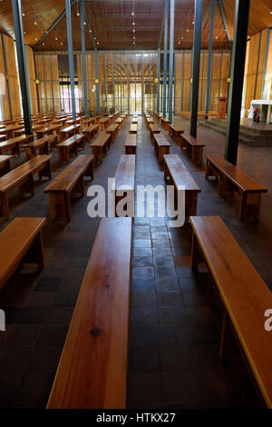 La fantastica architettura di interno Ka Don chiesa, Don Duong, Vietnam, Dalat campagna, Kadon cappella di legno, utilizzare la luce naturale in modo rispettoso dell'ambiente Foto Stock