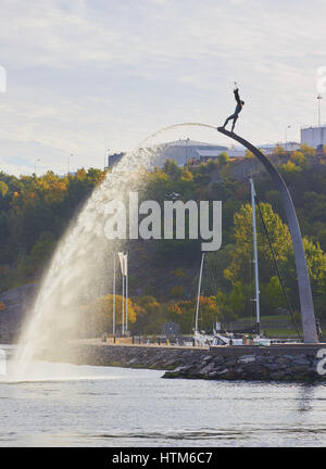 "Dio nostro Padre per il Rainbow" scultura e fontana da Carl Milles e Marshall M Fredericks, Nacka Strand, Stoccolma, Svezia, in Scandinavia. Creato Foto Stock