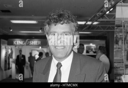 Peter Hain, partito laburista membro del Parlamento di Neath, assiste la conferenza delle parti a Brighton, Inghilterra il 1 ottobre 1991. Foto Stock