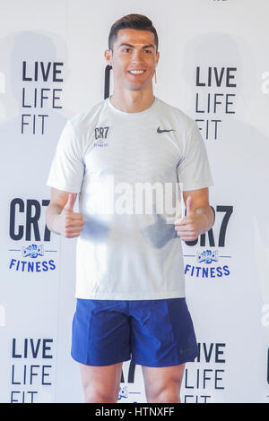 Madrid, Spagna 13 Mar, 2017 Cristiano Ronaldo presenta il nuovo Fitness Crunch palestra CR7 in Spagna a Madrid marzo13, 2017 Foto Stock