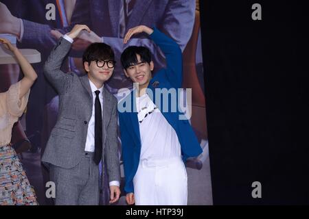 Seul in Corea. 13 Mar, 2017. Ko ah cantato, Ha Suk Jin partecipare alla conferenza di produzione di auto light emitting ufficio a Seul in Corea il 13 marzo, 2017.(Cina e Corea diritti) Credito: TopPhoto/Alamy Live News Foto Stock