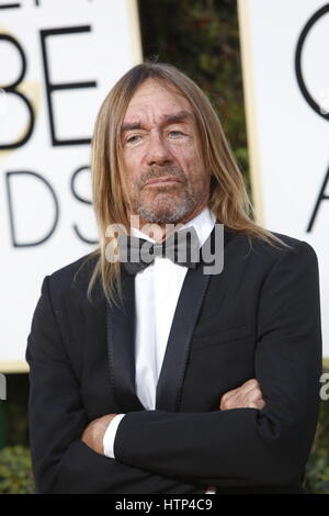 Beverly Hills, Stati Uniti d'America. 08 gen 2017. Iggy Pop arriva al 74Annuale di Golden Globe Awards, Golden Globes, in Beverly Hills Los Angeles, Stati Uniti d'America, il 08 gennaio 2017. Foto: Hubert Boesl - nessun filo SERVICE - foto: Hubert Boesl/dpa | in tutto il mondo di utilizzo/dpa/Alamy Live News Foto Stock