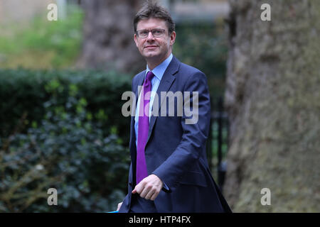 A Downing Street, Londra, Regno Unito. 14 mar 2017 - Greg Clark il Segretario di Stato per gli affari, di energia e di strategia industriale arriva settimanale per la riunione di gabinetto al numero 10 di Downing street. Credito: Dinendra Haria/Alamy Live News Foto Stock