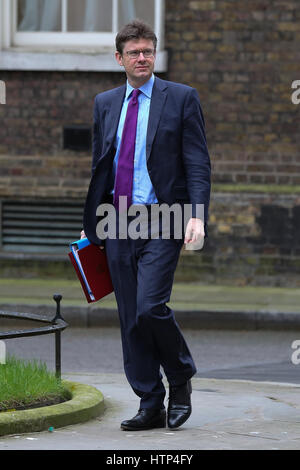 A Downing Street, Londra, Regno Unito. 14 mar 2017 - Greg Clark il Segretario di Stato per gli affari, di energia e di strategia industriale arriva settimanale per la riunione di gabinetto al numero 10 di Downing street. Credito: Dinendra Haria/Alamy Live News Foto Stock