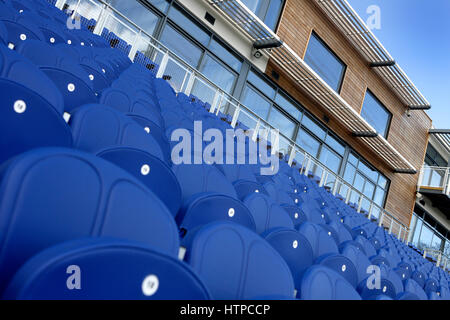 Posti a sedere in Glamorgan County Cricket Club, Wales, Regno Unito Foto Stock