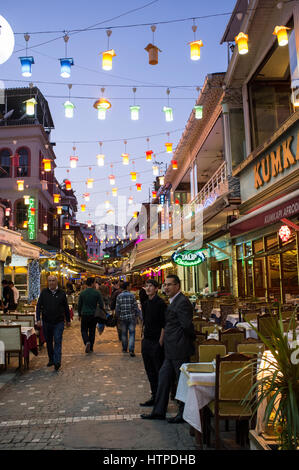 Ristorante di strada a Istanbul Foto Stock